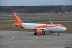 Datum: 23.12.2018

Von: VIE - Wien

Nach: TXL - Berlin

Flugnummer: U25842

Flugzeug: Airbus A320-214

Registration: G-EZWH

Airline: EasyJet

Aufnahmeort: Berlin Tegel